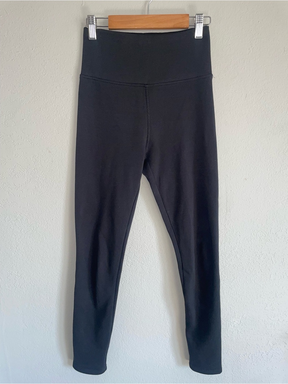 Tuff Athletics Kids Black High-Waist Leggings sz 10/12